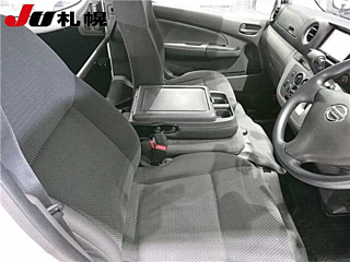 NISSAN CARAVAN VAN 2018