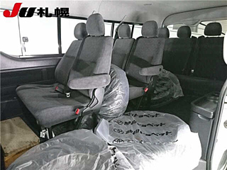 TOYOTA HIACE 2013