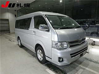 TOYOTA HIACE 2013
