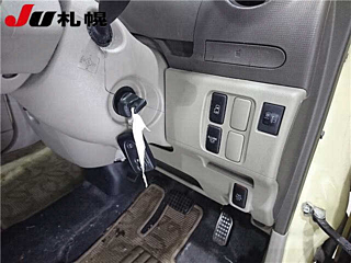 DAIHATSU TANTO 2011