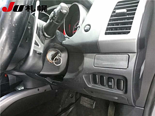 MITSUBISHI OUTLANDER 2008