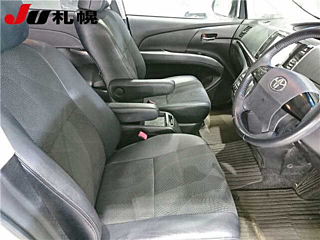 TOYOTA ESTIMA 2014