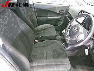 TOYOTA RACTIS 2015