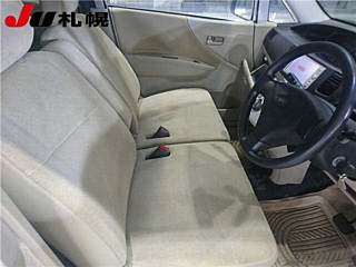 DAIHATSU MOVE 2011