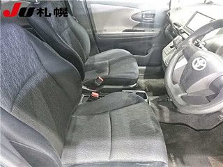 TOYOTA WISH 2010
