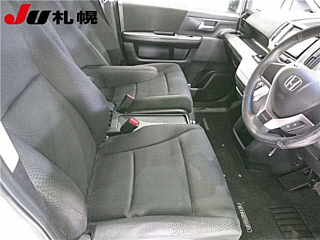 HONDA STEP WAGON 2012