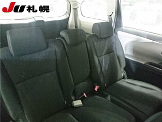 TOYOTA WISH 2010
