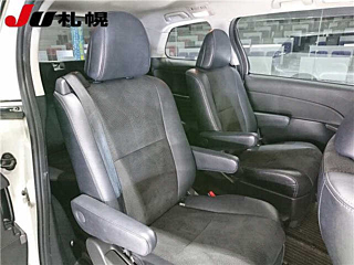 TOYOTA ESTIMA 2014