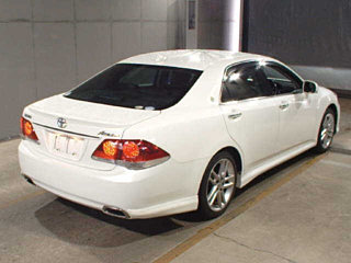 TOYOTA CROWN 2011