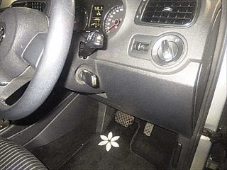 VOLKSWAGEN POLO 2014