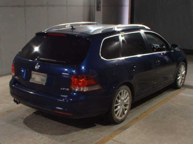 VOLKSWAGEN GOLF VARIANT 2010
