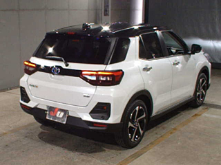 TOYOTA RAIZE 2025
