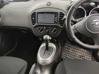 NISSAN JUKE 2011
