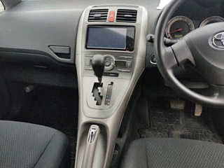 TOYOTA AURIS 2008