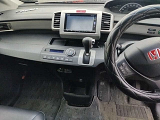 HONDA FREED 2016