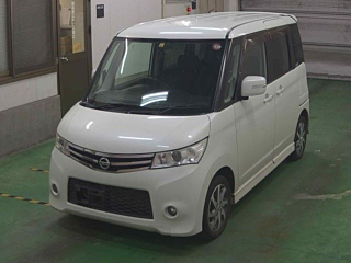 NISSAN ROOX 2010