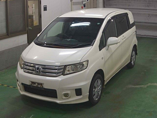 HONDA FREED 2010