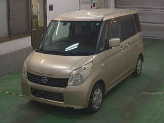NISSAN ROOX 2010