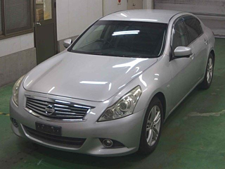 NISSAN SKYLINE 2010