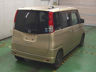 NISSAN ROOX 2010
