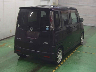 NISSAN ROOX 2010