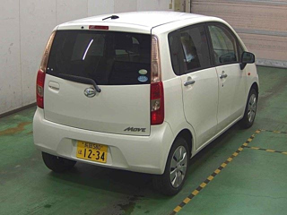 DAIHATSU MOVE 2011