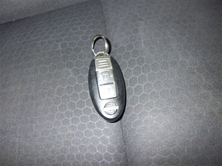 NISSAN JUKE 2012