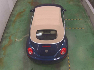VOLKSWAGEN NEW BEETLE 2008