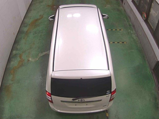 TOYOTA NOAH 2010