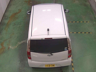 DAIHATSU MOVE 2011