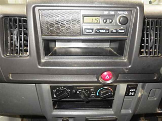 NISSAN CLIPPER TRUCK 2013