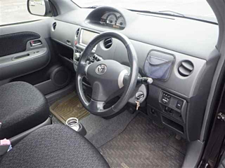 TOYOTA SIENTA 2012