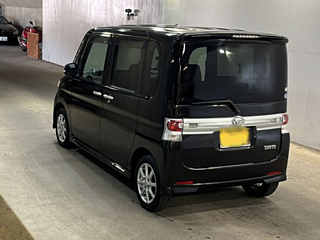 DAIHATSU TANTO 2010