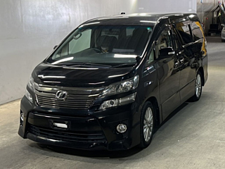 TOYOTA VELLFIRE 2013