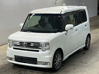 TOYOTA PIXIS SPACE 2012