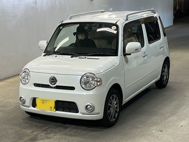 DAIHATSU MIRA 2010