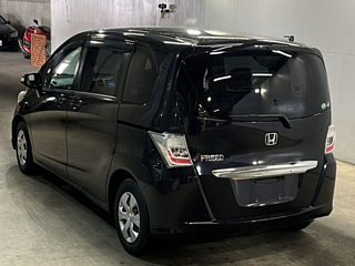 HONDA FREED 2012