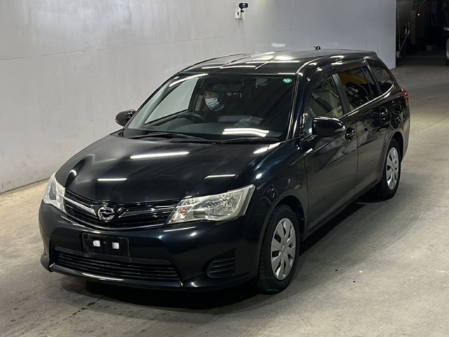 TOYOTA COROLLA FIELDER 2013