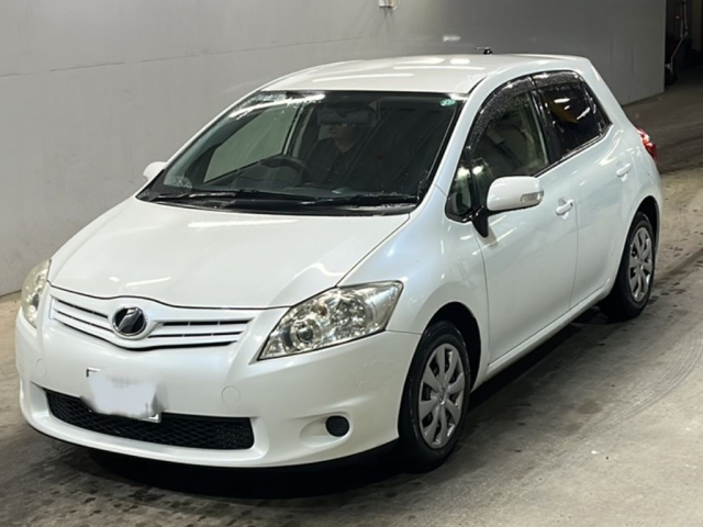 TOYOTA AURIS 2011