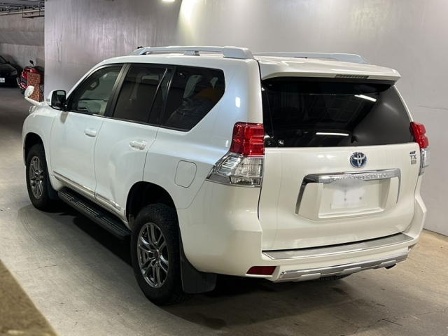 TOYOTA LAND CRUISER PRADO 2012