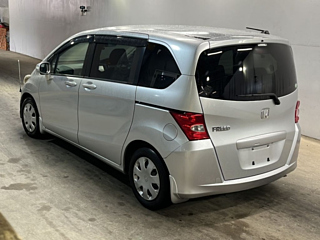 HONDA FREED 2009