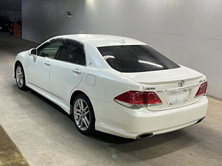 TOYOTA CROWN 2011