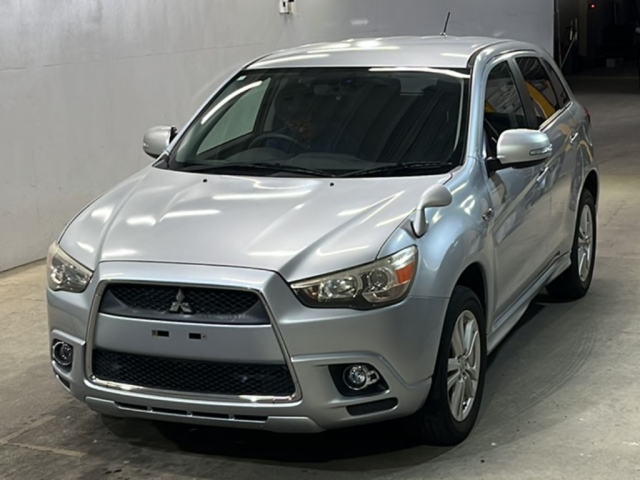 MITSUBISHI RVR 2010