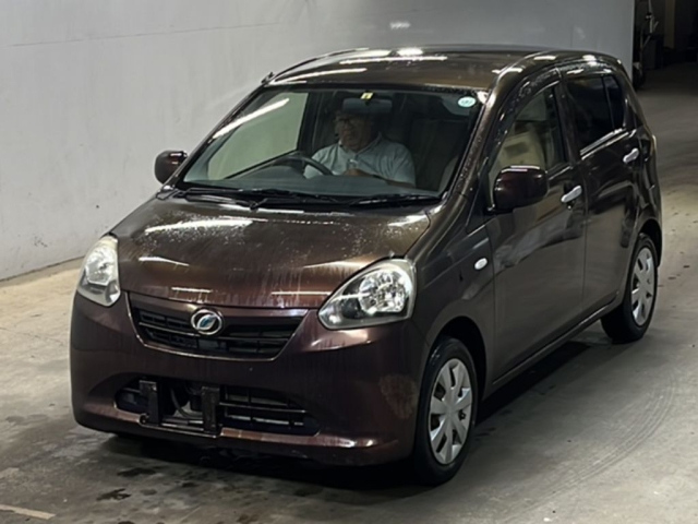 DAIHATSU MIRA E S 2012