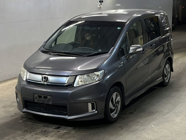 HONDA FREED 2015