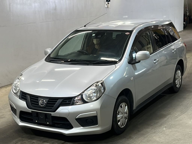 NISSAN AD 2018