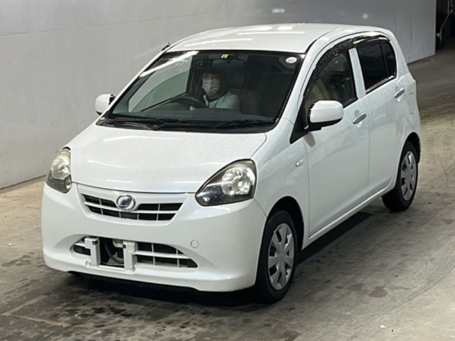 DAIHATSU MIRA E S 2011