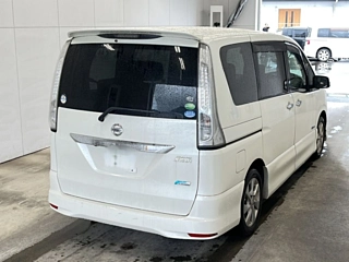 NISSAN SERENA 2013