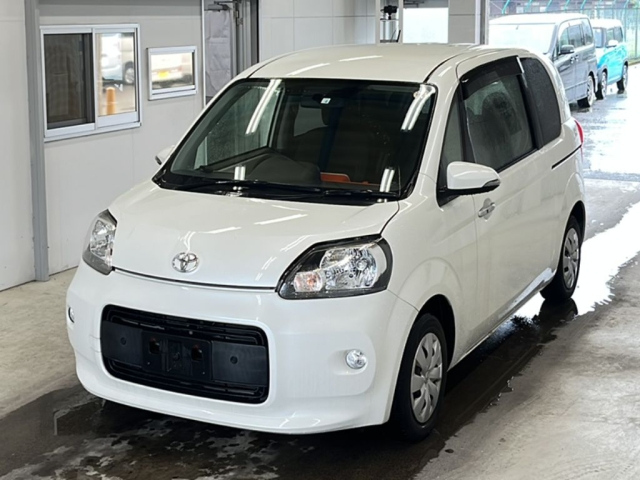 TOYOTA PORTE 2014