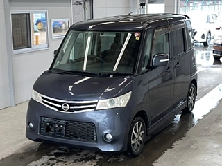 NISSAN ROOX 2010
